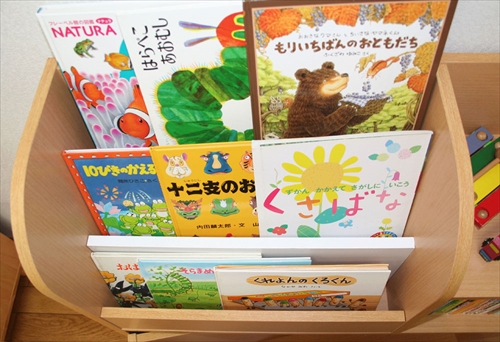  KDR-2140NA ｷｯｽﾞおもちゃ箱付き絵本ﾗｯｸ 画像5